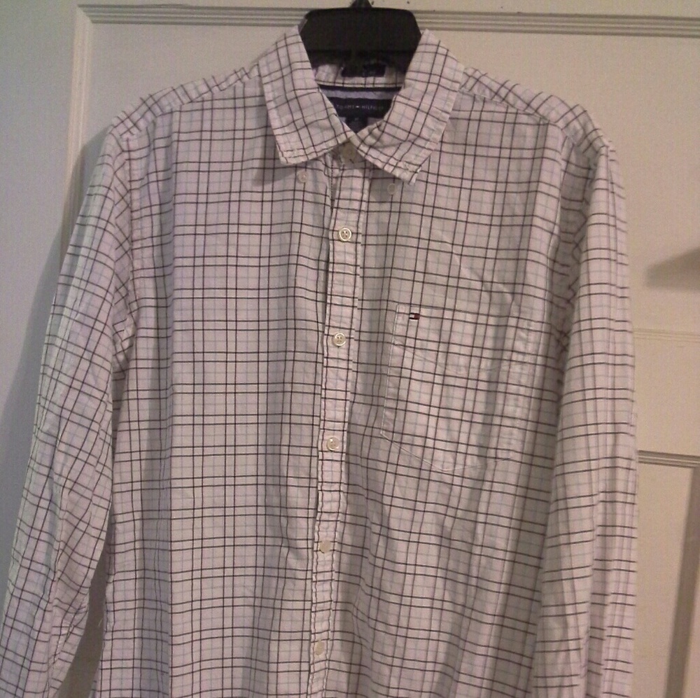 Tommy Hilfiger plaid long sleeves size med